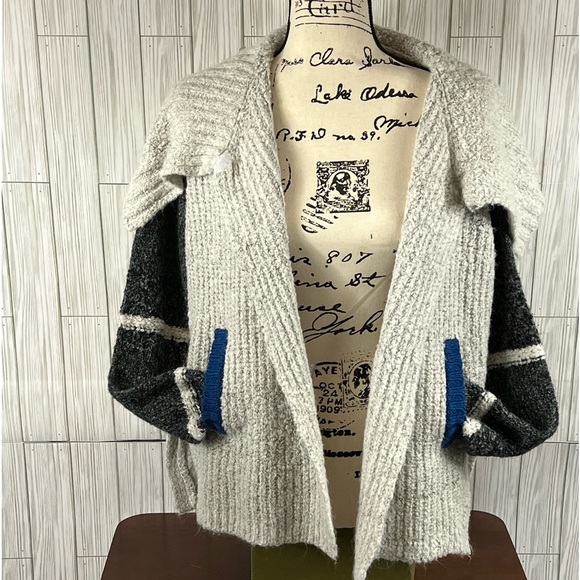 Curio New York Sweaters - Curio New York Cardigan
